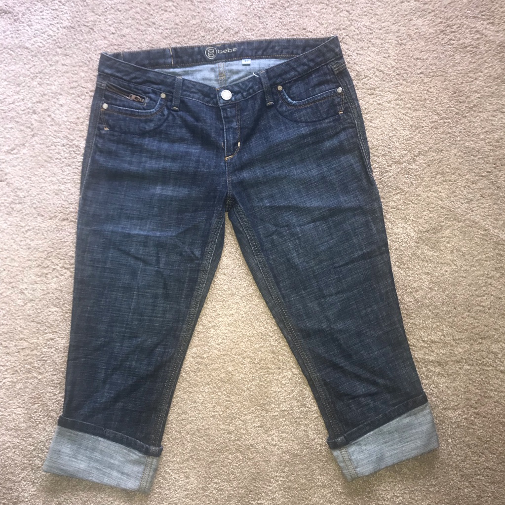 Bebe Capris
